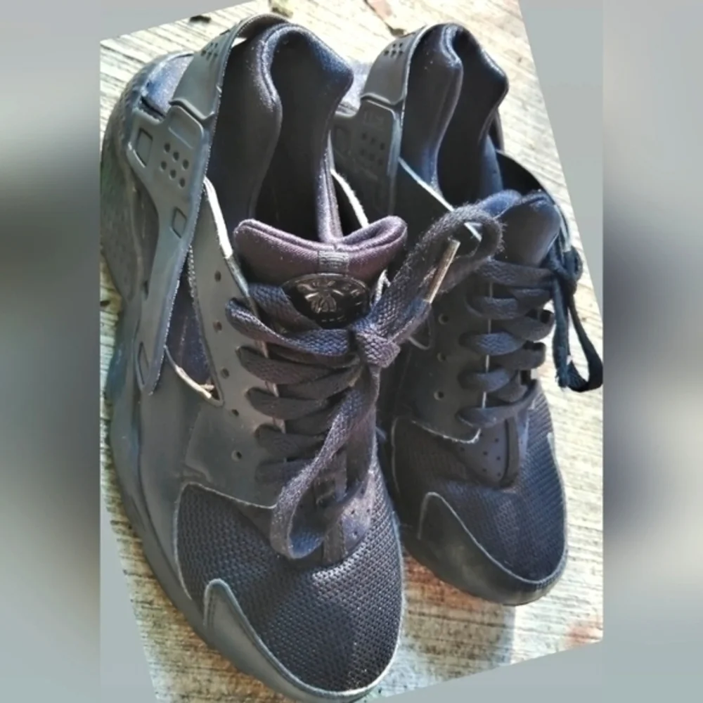 Nike Hurache X3 Black Youth